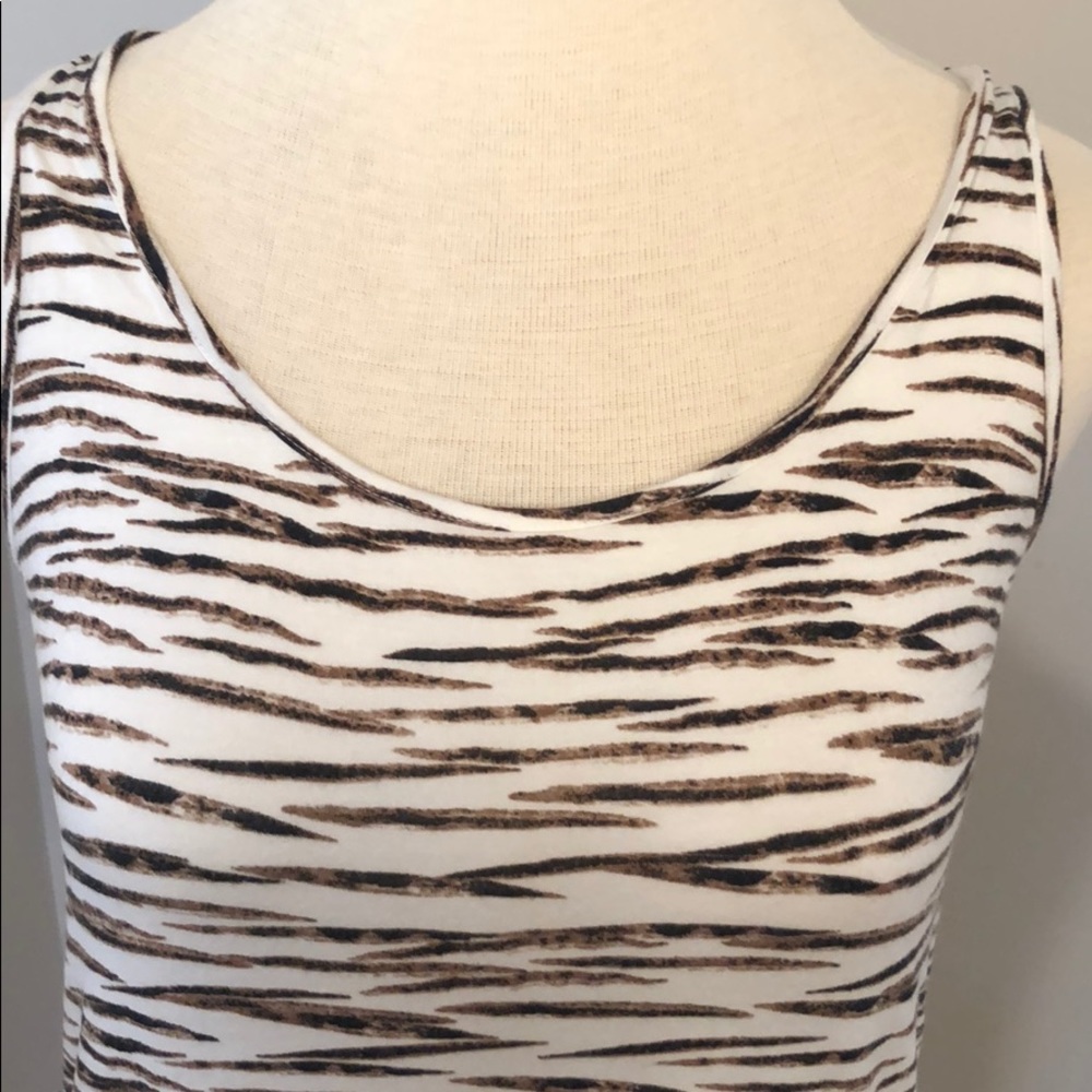 black & brown tank - Picture 2 of 6